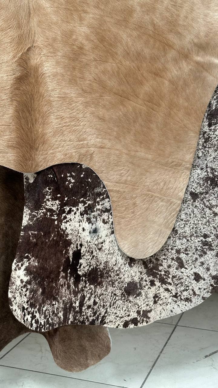 TAPETE - BEIGE BRINDLE REAL COWHIDE