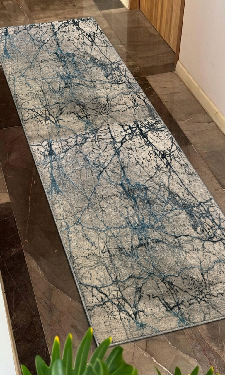 Suave al tacto y lo suficientemente acogedor, con un diseño geométrico de rombos y triángulos&nbsp;&nbsp;fácil de combinar con cualquier decoración interior del hogar, adaptable a su&nbsp;&nbsp;sala de estar, oficina, habitación de invitados u otro espacio de su hogar.&nbsp;


Este diseño ofrece un aspecto sofisticado y toda la comodidad, además de ser resistente a la decoloración. Disfrute de una agradable sensación al caminar y aporte estilo a sus muebles.

Características:

100% polipropileno
Respaldo su